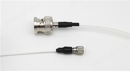 1110-32 转 BNC IEPE传感器适配线